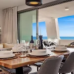 Vivi Homes - Revive Apartamento